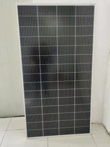 Hocheffizientes 300-W-MONO-Solarmodul, bifaziales Doppelglas-Solarmodul in Afrika