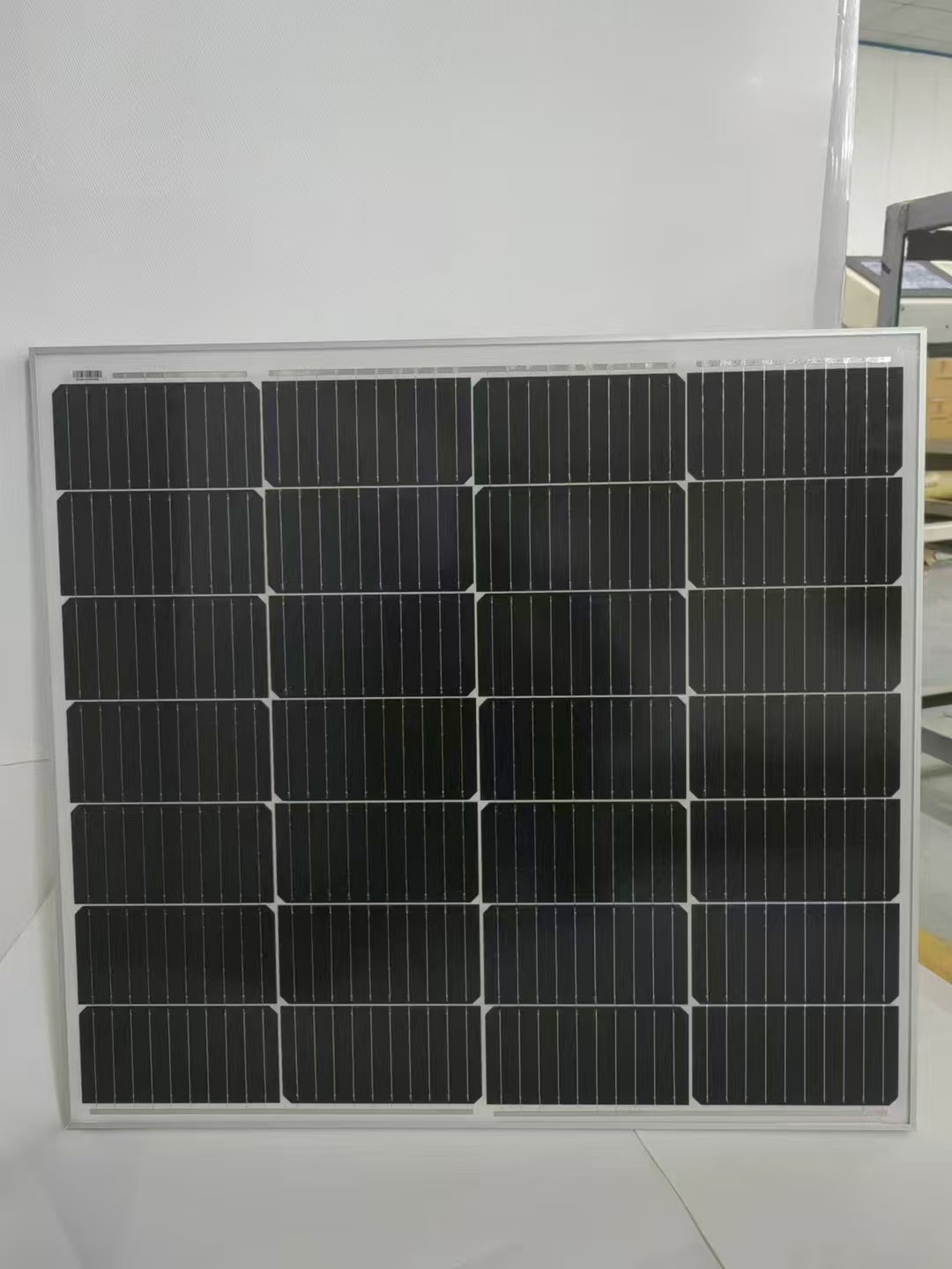 Kleines Solarpanel, 100 W, silberfarben/vollschwarzes Mono-Solarpanel mit Perc-Solarzellen zum Aufladen von Mobiltelefonen und für den Einsatz auf Reisen